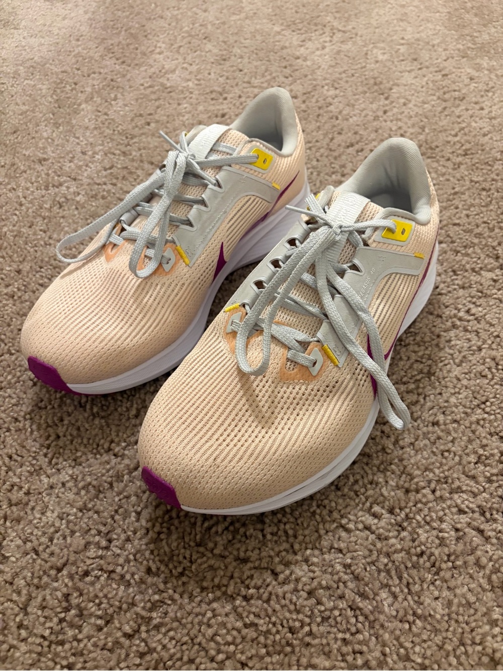 Nike Air Zoom Pegasus 40 Women’s Running Shoes Size 11 White